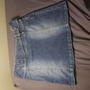 Final Drop❗Vintage 80s style denim skirt